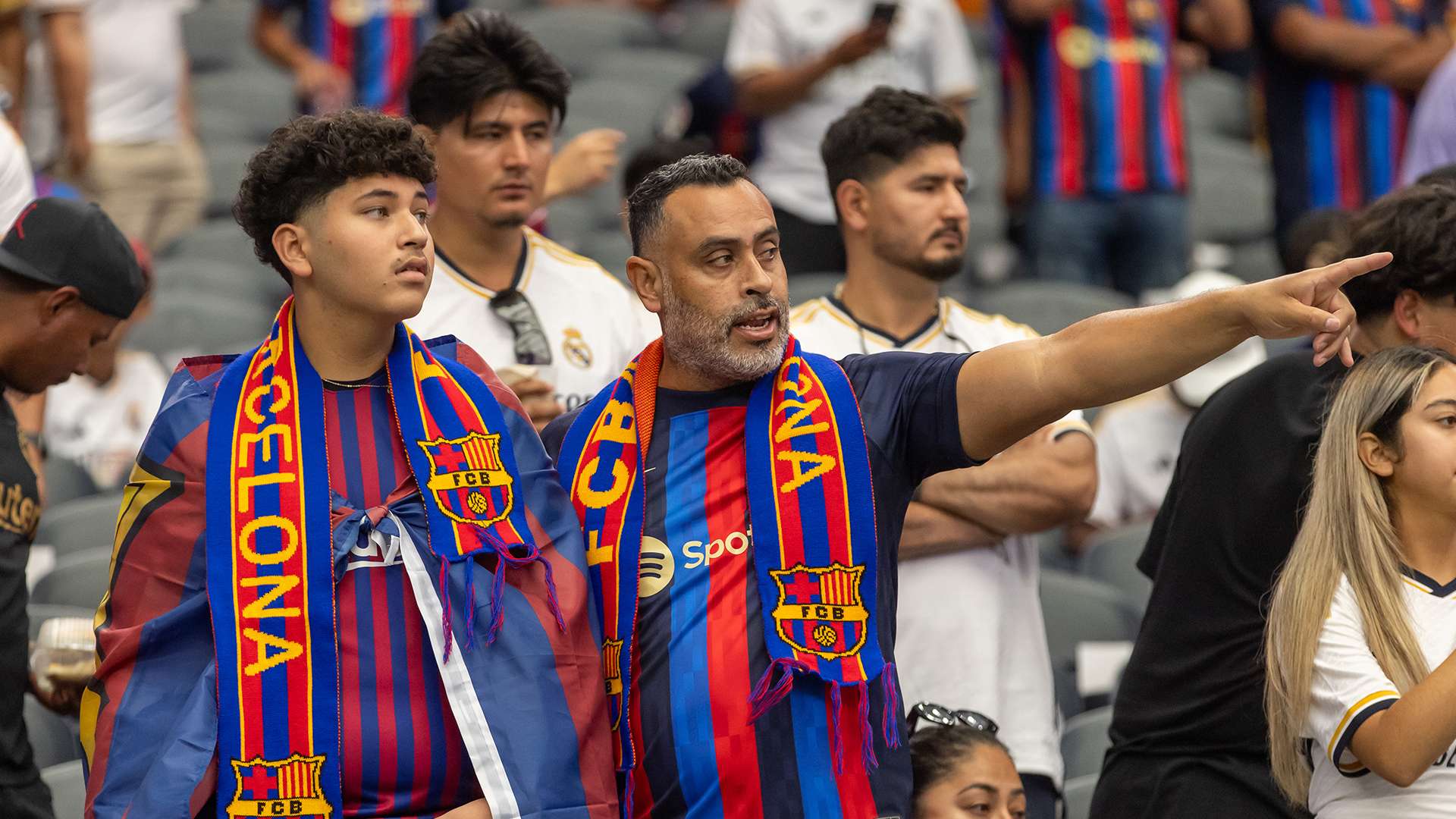 的曼联带来 的曼联带来