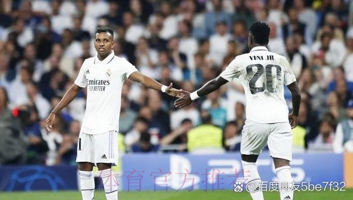 戴维斯不会与拜仁续约 皇马准备谈判并送出报价