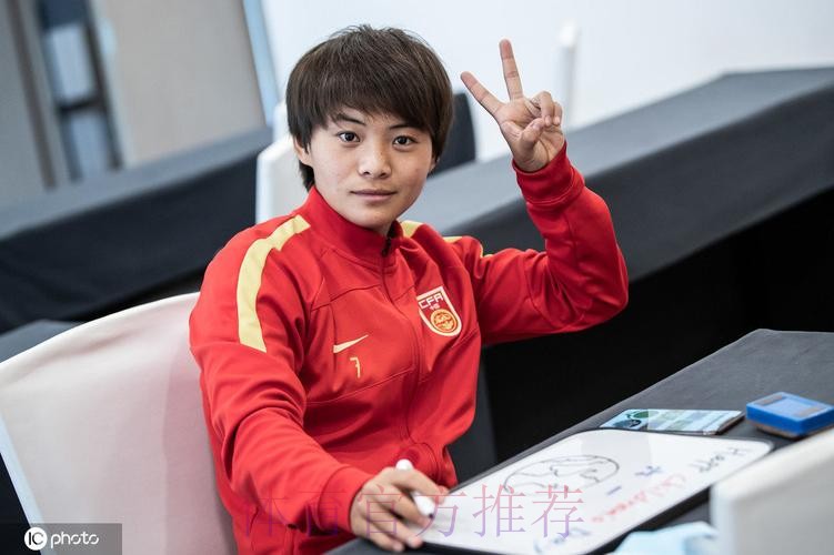 新华社丨王霜的25岁：自己的人生自己决定